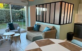 Appartement Plage Restaurant Et Parking Privatif